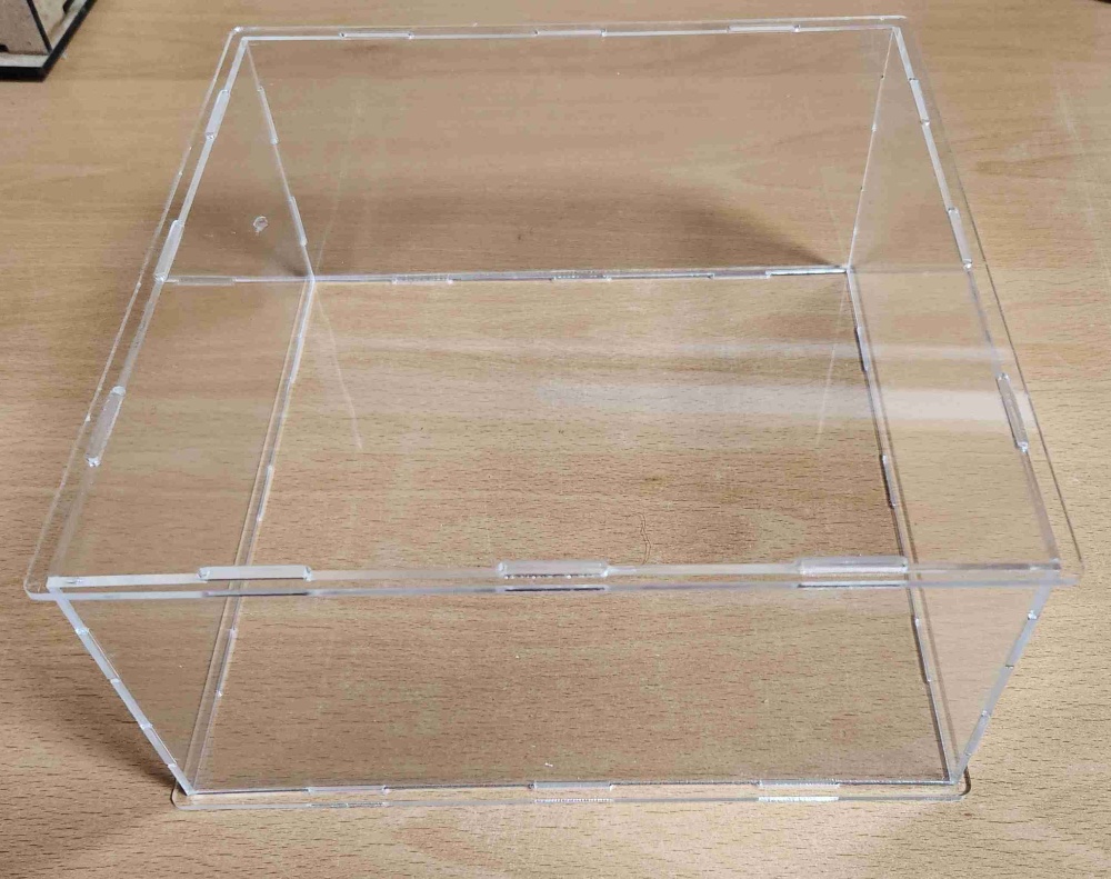 Plexibox 2mm (200 x 200 x 100)